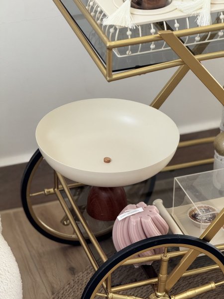 جاط فواكه مع ستاند خشبي