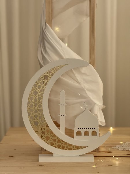 هلال خشب  مضيء 🌙