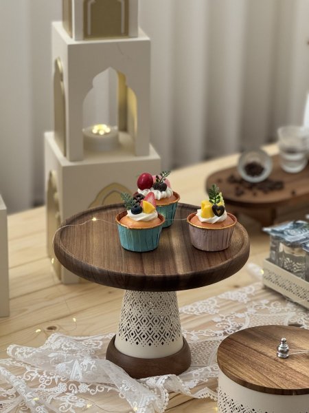 ستاند تقديم فخم 🪵