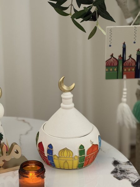 ضيفة حجر (ملون )