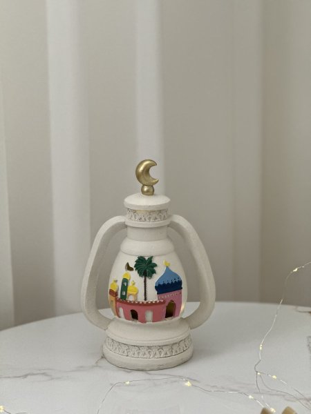 فانوس ملون مضيء