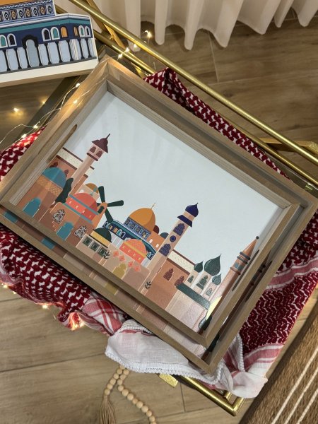 طقم صواني بحجمين مختلفين برسمة القدس