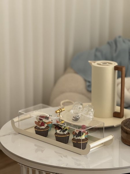 مضيفة متعددة الاستخدام (بتقدري تشيلي الغطا لتصير صينية تقديم )