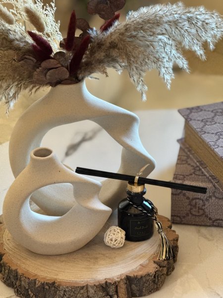 معطر عيدان برائحة مميزة
