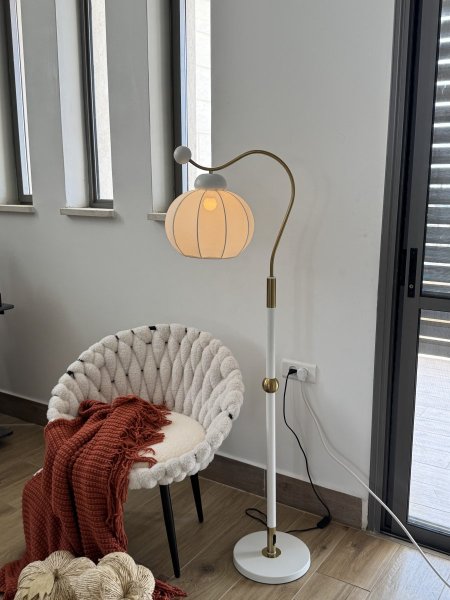 سايد لامب جودة عالية قاعدة خشب ثقيل وفخم ✨