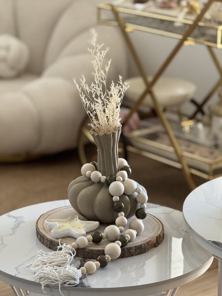 تنسيقة مميزة لطاولة الوسط